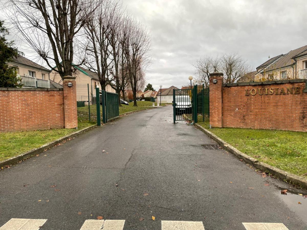 Studio Cosy A 10 Minutes De Disneyland Paris Bailly-Romainvilliers Zewnętrze zdjęcie